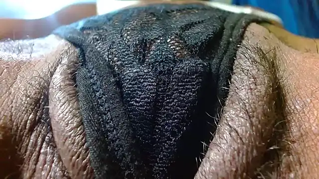 bethanywilson 23 online show from 11/20/25, 12:16