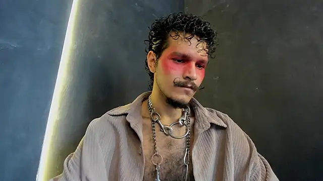 die mond online show from 12/15/25, 03:38