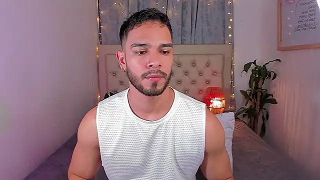 Snapshot of Josseph1_ chatting on 12/09/24, 03:29 Josseph1  online show from 12/09/24, 03:29