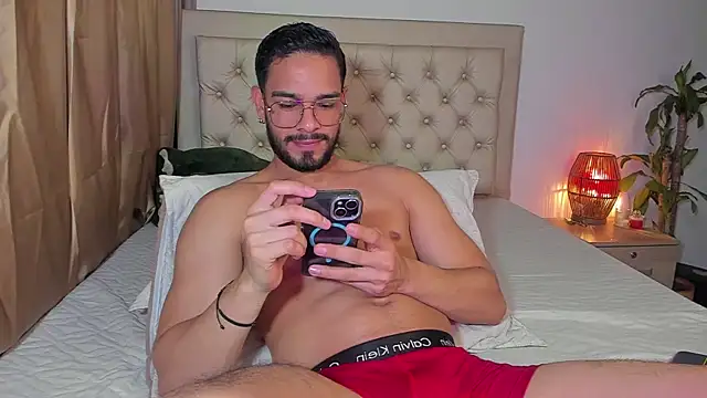 Snapshot of Josseph1_ chatting on 02/11/25, 02:03 Josseph1  online show from 02/11/25, 02:03