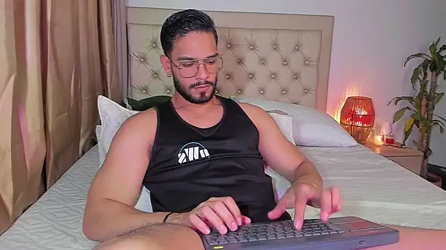 Snapshot of Josseph1_ chatting on 02/12/25, 12:37 Josseph1  online show from 02/12/25, 12:37