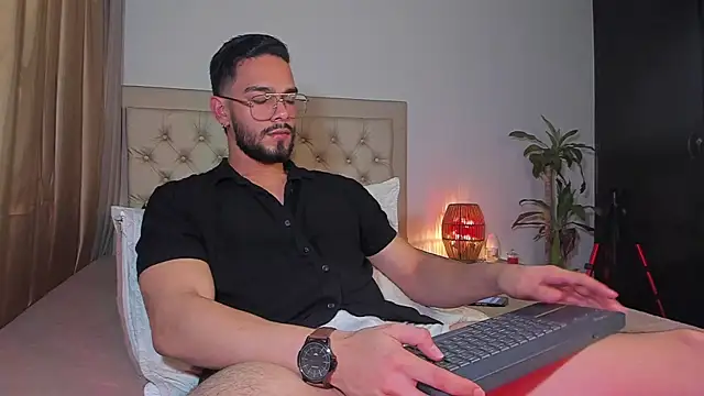 Snapshot of Josseph1_ chatting on 02/25/25, 05:41 Josseph1  online show from 02/25/25, 05:41