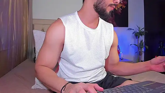 Snapshot of Josseph1_ chatting on 02/28/25, 12:10 Josseph1  online show from 02/28/25, 12:10