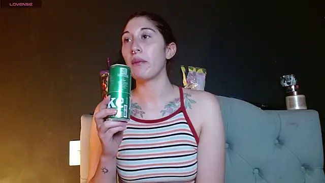 Red-moon1 online show from 04/16/26, 04:02