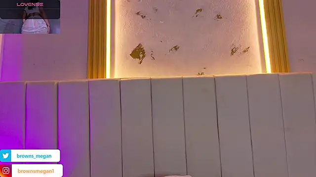 Megan browns1 online show from 04/01/26, 01:12