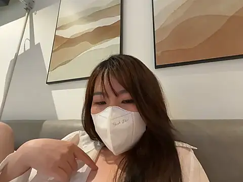 Onee-Chew online show from 07/28/26, 04:39