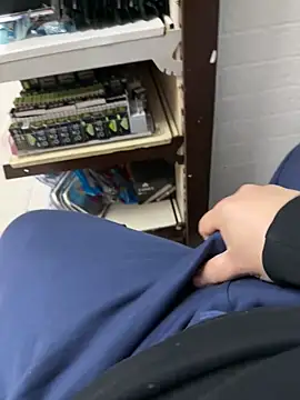 Snapshot of buri232 chatting on 01/23/25, 07:22 buri232 online show from 01/23/25, 07:22