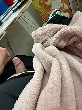 Snapshot of buri232 chatting on 03/04/25, 07:51 buri232 online show from 03/04/25, 07:51