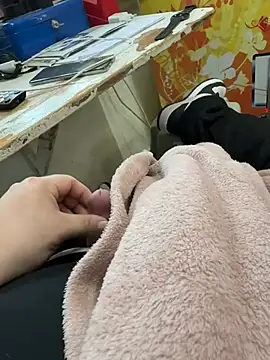 Snapshot of buri232 chatting on 03/05/25, 07:38 buri232 online show from 03/05/25, 07:38