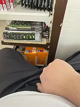 Snapshot of buri232 chatting on 03/09/25, 11:03 buri232 online show from 03/09/25, 11:03