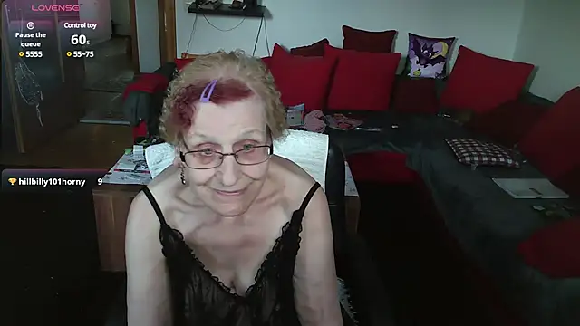 HeisseomaOriginal online show from 02/26/25, 11:30