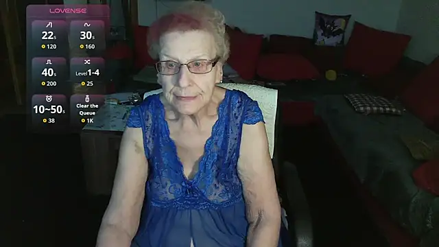 HeisseomaOriginal online show from 12/02/25, 08:08