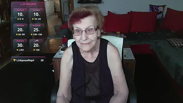 HeisseomaOriginal online show from 02/06/26, 08:07