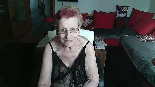 HeisseomaOriginal online show from 04/16/26, 07:09