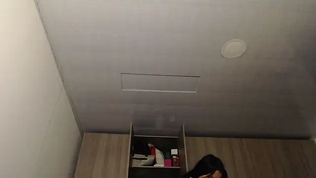 Selene93 online show from 11/21/25, 08:29