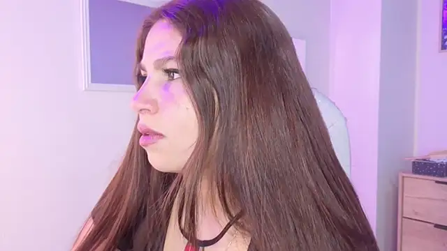 bluee hazell online show from 11/04/25, 11:31