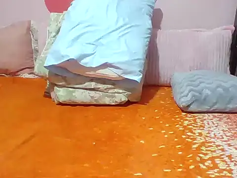 miss melis online show from 12/15/25, 04:50