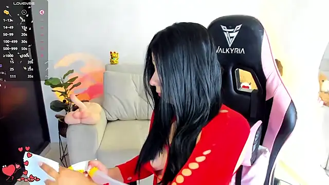 eval lee18 online show from 03/21/26, 02:38