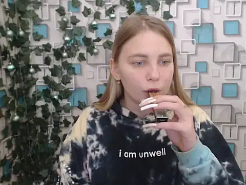 klerkarina online show from 12/23/24, 09:27