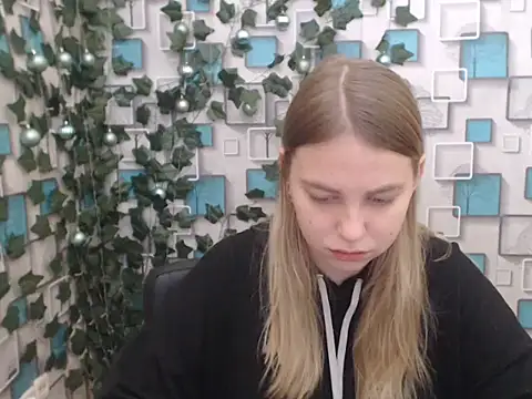 klerkarina online show from 01/04/25, 06:09