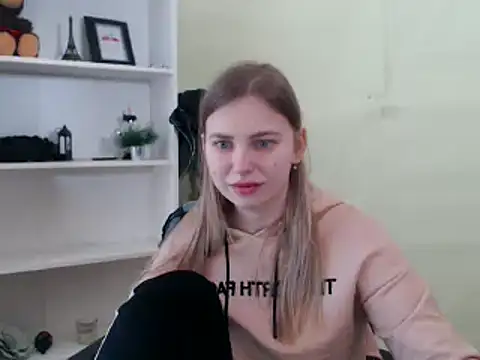 klerkarina online show from 02/13/25, 09:41