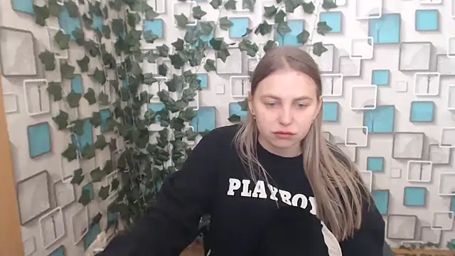 klerkarina online show from 03/03/25, 09:33