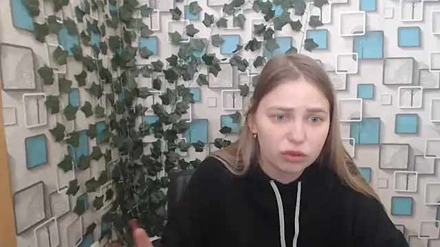 klerkarina online show from 03/04/25, 07:19