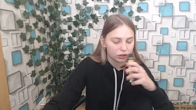 klerkarina online show from 03/04/25, 10:24
