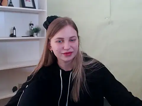 klerkarina online show from 03/18/25, 09:09
