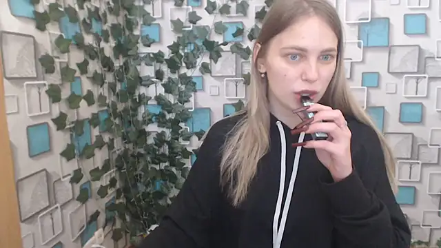 klerkarina online show from 03/21/25, 06:05