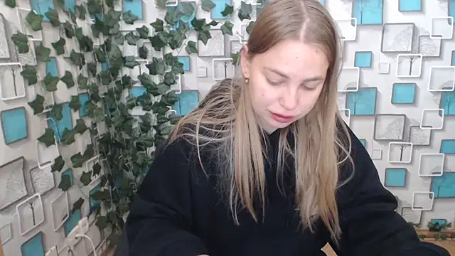 klerkarina online show from 10/03/25, 05:15