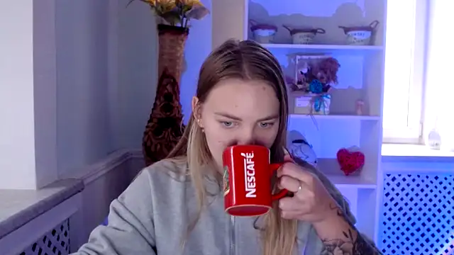 klerkarina online show from 10/10/25, 05:17