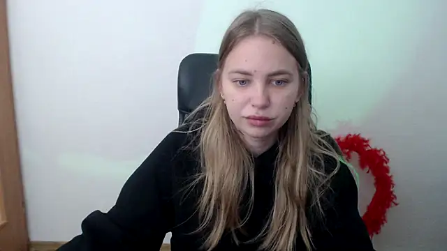 klerkarina online show from 10/23/25, 04:34