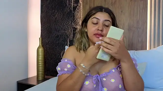 abby miller26 online show from 10/03/25, 12:24