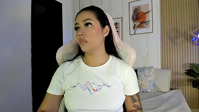 CameronCollins  online show from 11/21/25, 07:34