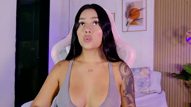 CameronCollins  online show from 02/02/26, 07:34