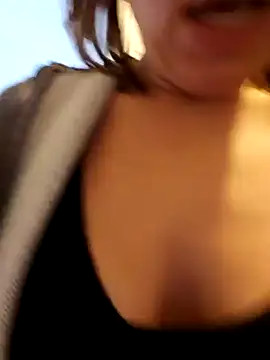 Ellie-L-Elizabeth online show from 01/09/25, 03:01