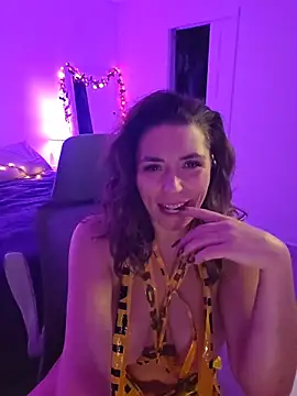 Ellie-L-Elizabeth online show from 10/18/25, 04:48