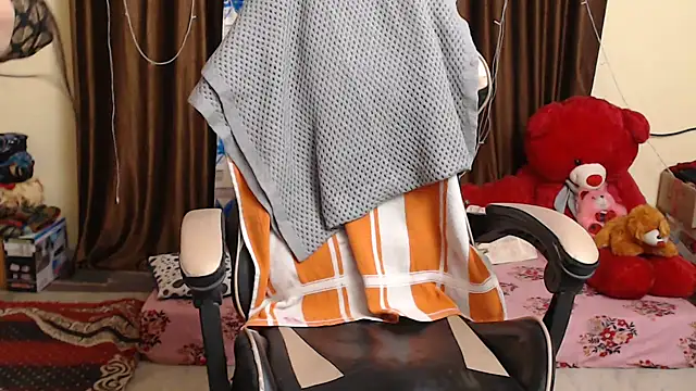 Snapshot of Naughty_Kashish chatting on 02/13/25, 09:51 Naughty Kashish online show from 02/13/25, 09:51