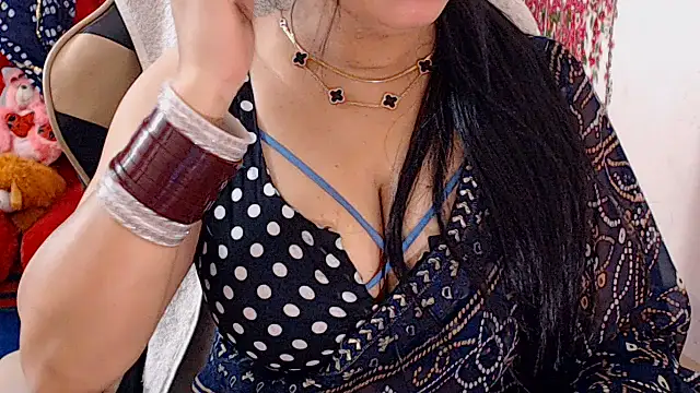 Snapshot of Naughty_Kashish chatting on 07/10/26, 05:45 Naughty Kashish online show from 07/10/26, 05:45