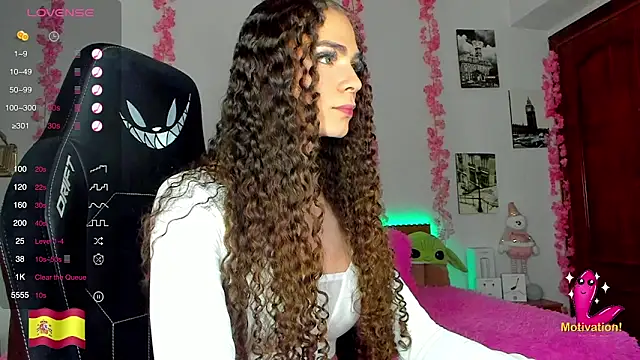 gabrielatafur  online show from 12/03/24, 04:39