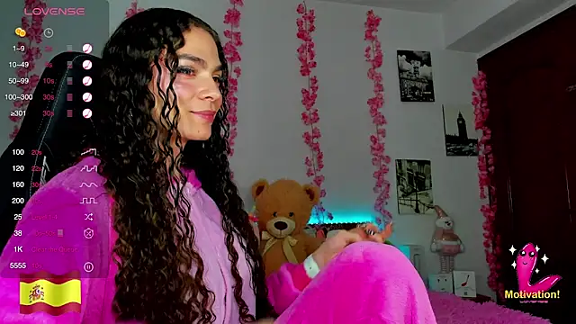 gabrielatafur  online show from 12/14/24, 01:17