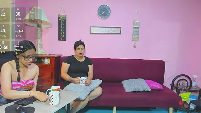 lesbiancuple online show from 09/22/25, 12:18