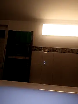 Curvy Milf Stella online show from 02/04/26, 06:08