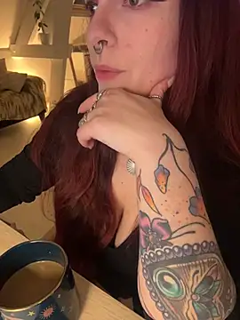 LunaMoongirl online show from 02/08/26, 07:28