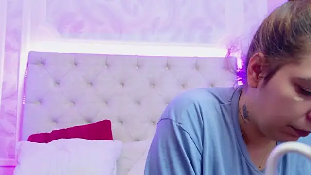 KarinaNoir online show from 01/16/25, 05:00