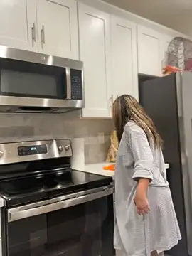 Snapshot of AriannaPena chatting on 02/17/25, 09:03 AriannaPena online show from 02/17/25, 09:03