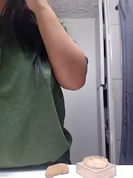 Snapshot of AriannaPena chatting on 10/11/25, 09:57 AriannaPena online show from 10/11/25, 09:57