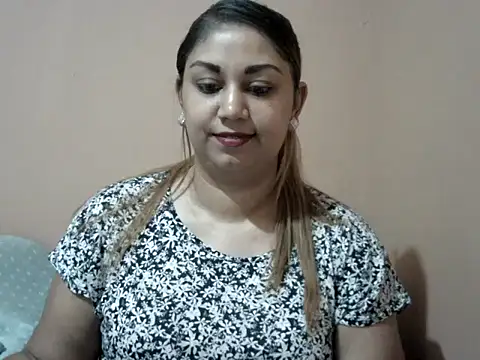 bellachow10 online show from 12/16/25, 10:20