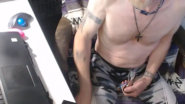 QueenDenizeAndTheCaptain online show from 09/11/25, 03:39